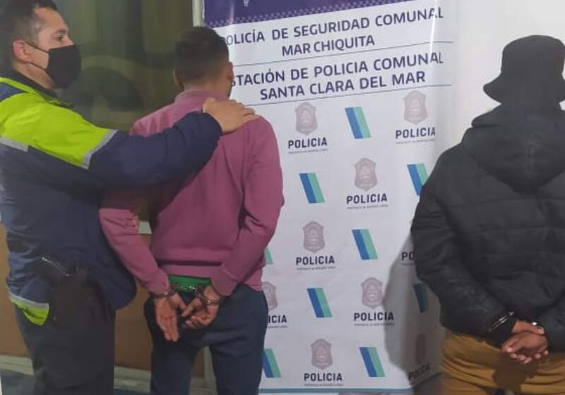 Dos hombres de 26 y 19 años de edad fueron aprehendidos por realizar desmanes en la vía pública. Intervino el Juzgado de Paz de Mar Chiquita.