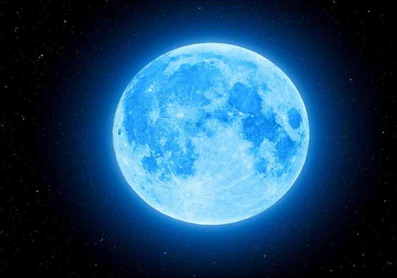 El evento astronómico se llama así porque aparecen dos lunas llenas en un mes y sucede cada dos años y medio. Sin embargo, su nombre no afecta en absoluto al color. 