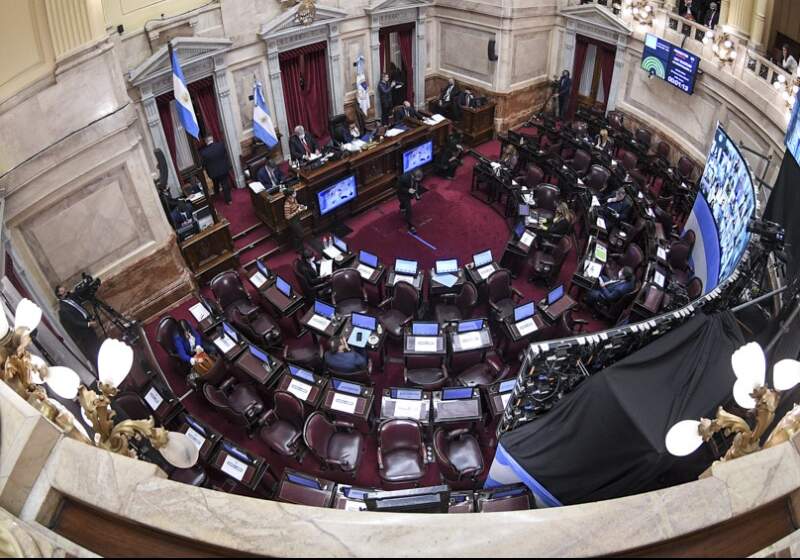 En la sesión especial que convocó la vicepresidenta Cristina Fernández se debatirán los decretos del Ejecutivo que prorrogaron la emergencia sanitaria y el plan de vacunación.