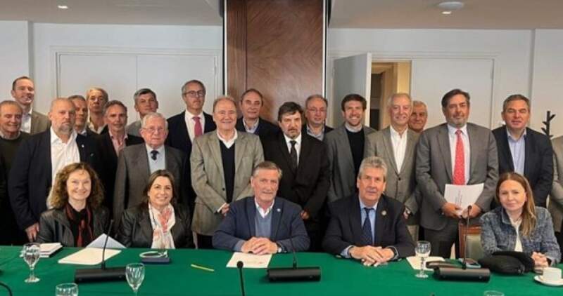 La Comisión Directiva esta integrada por 20 cámaras y entidades agroindustriales