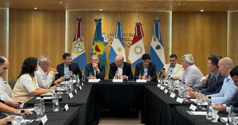 Fuertes cruce por obras y la situación del INTA