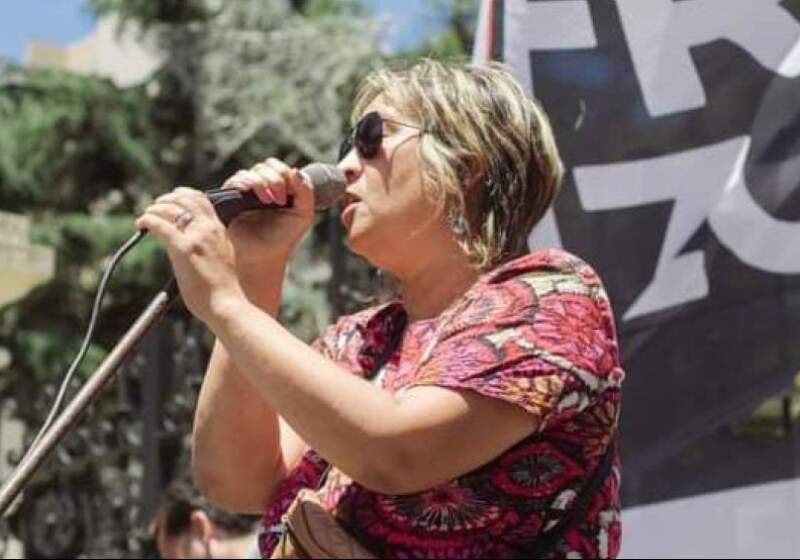 "En la lista celeste de Baradel se convirtieron en ministros sin cartera de Kicillof" sostuvo.