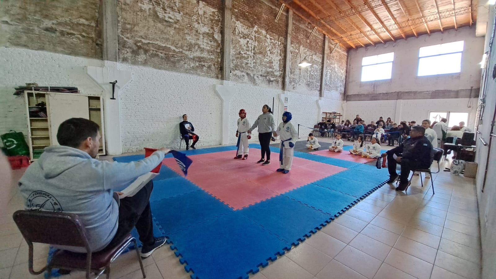 Jovenes de Mar de Cobo, Pirán y Vidal formaron parte de la 3ra. Fecha de la Liga de taekwon-Do de Mar Chiquita