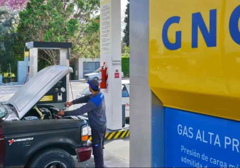 Se oficializó el aumento del gas natural comprimido, de $629 pasó a $669 el metro cúbico.