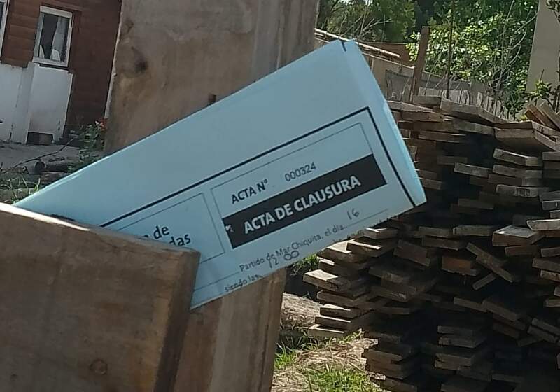 Un emprendimiento inmobiliario se encuentra en el ojo de la polémica debido a una serie de reiteradas faltas graves a las normas que rigen en el Partido de Mar Chiquita.