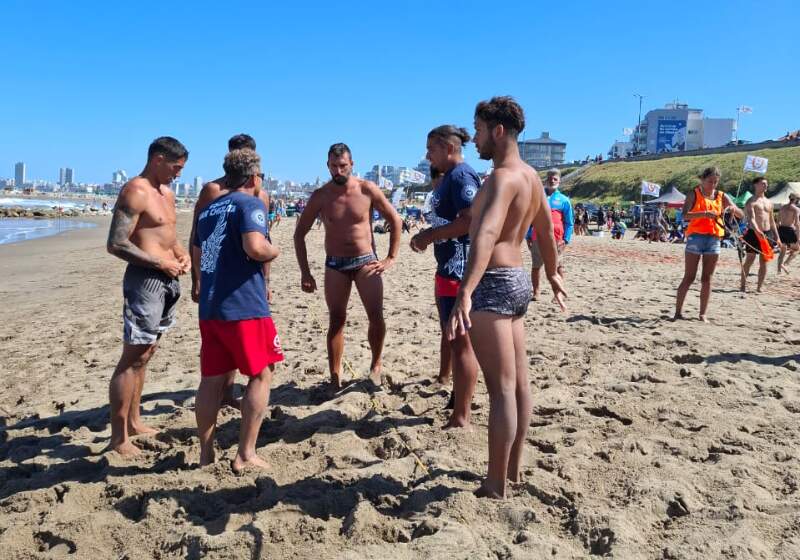 Los equipos masculino y femenino lograron el 5to puesto entre más de 40 competidores. 