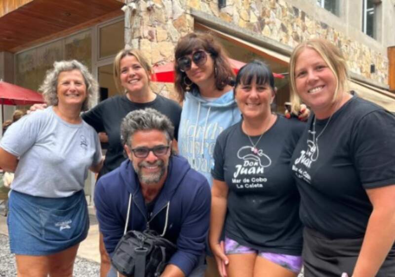 La pareja pasó unos días en la costa de Mar Chiquita y disfrutó de la gastronomía local.