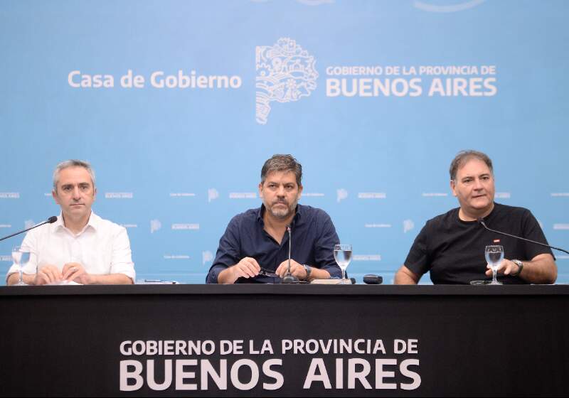 Junto a sus pares Andrés Larroque y Javier Alonso, repasó la situación en la ciudad y las medidas de asistencia de la provincia, y se analizaron otros aspectos de la coyuntura.