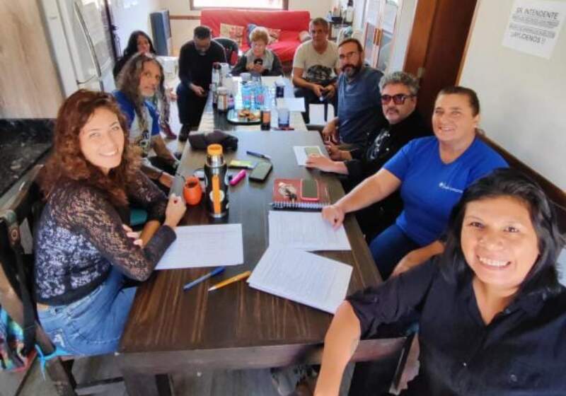 Un grupo de personas que padece esta situación elaboró un petitorio y fueron recibidos por el Delegado Municipal y autoridades de zoonosis para brindar respuestas.