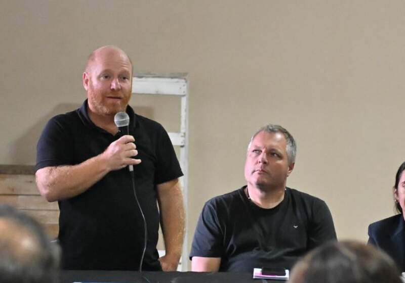 Previamente, se realizó la presentación en el Centro de Jubilados de Coronel Vidal.