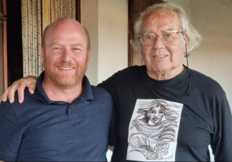 Será el jueves 8 de mayo a las 19 en el Cine Teatro Leonardo Favio, donde se presentará el documental "Padre Mugica, a la hora de la luz".