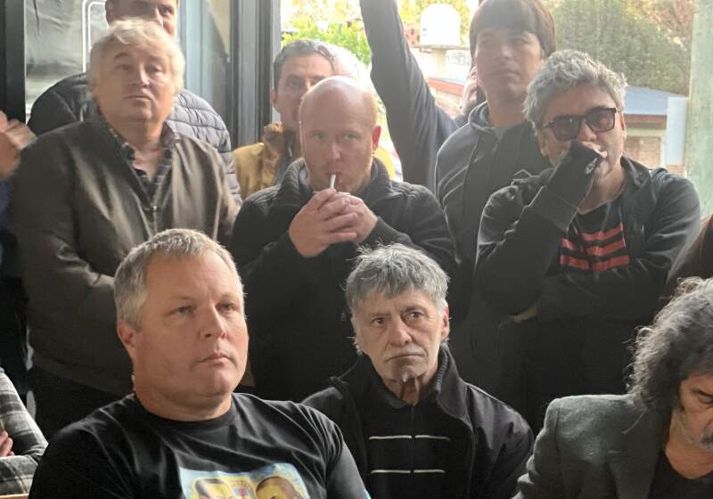 Fue con el Ciclo de Cine y Debate y la participación del intendente Walter Wischnivetzky, el Presidente del PJ Carlos Minnucci y el delegado de Santa Clara, Fabián Jacquet.