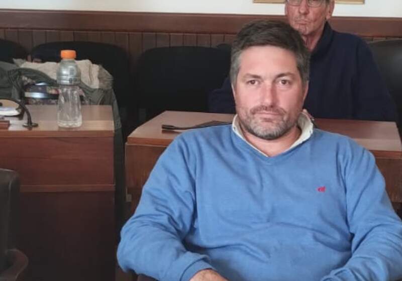 El concejal de la UCR arremetió contra los funcionarios y, puntualmente, con sus pares del oficialismo dentro del HCD, quienes decidieron suspender la comisión de hoy.