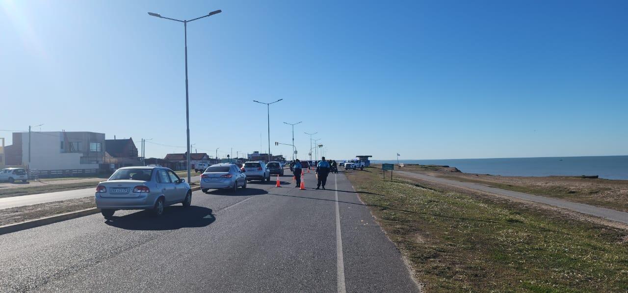 Controles en la costa: más de 300 personas identificadas y secuestros