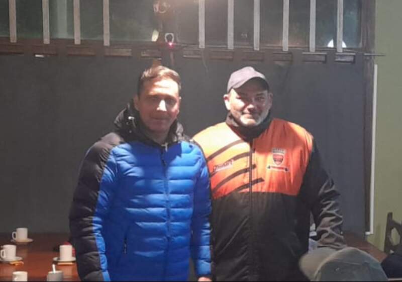 El nuevo técnico fue presentado ante el plantel de primera. Debutará en el Torneo Clausura de la Liga de Equipos Unidos.
