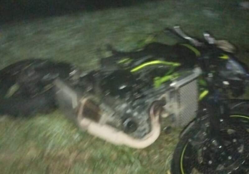 Ocurrió este martes por la madrugada en el kilómetro 330, entre General Pirán y Coronel Vidal. Un camión embistió a un motociclista.