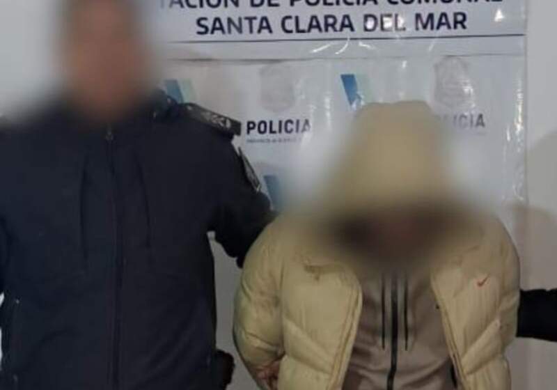 La policía dio con el sujeto y su acompañante este jueves durante la madrugada en la zona de las avenidas Montevideo y El Paso. 