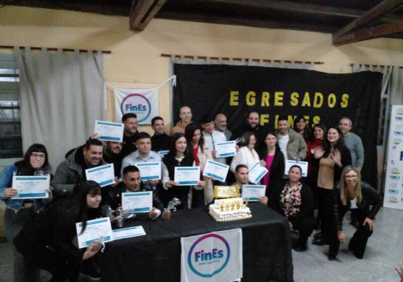 El programa permite finalizar estudios primarios o secundarios con título oficial, gratuito y de validez nacional. Funciona en Vidal, Santa Clara y Mar de Cobo.