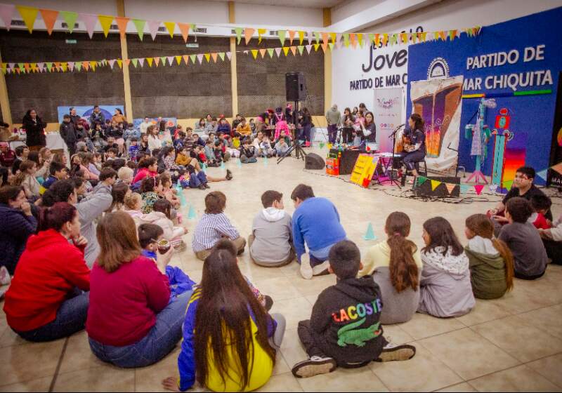 La iniciativa impulsada por la Secretaría de Cultura y Educación se extendió del 21 de julio al 2 de agosto con espectáculos gratuitos en todas las localidades del distrito.
