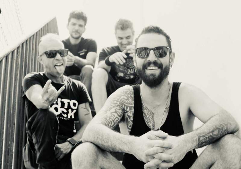 "Saboreando Sales" explora emociones intensas con letras profundas y sonido pop punk influenciado por la escena canaria.