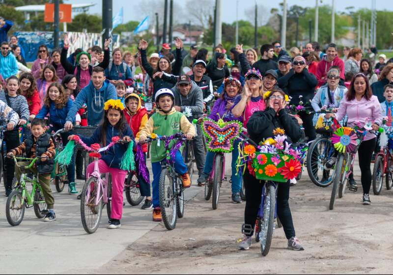 La propuesta es para el sábado 20 de septiembre, desde las 11 para recorrer Santa Clara en bicicleta en una jornada familiar.