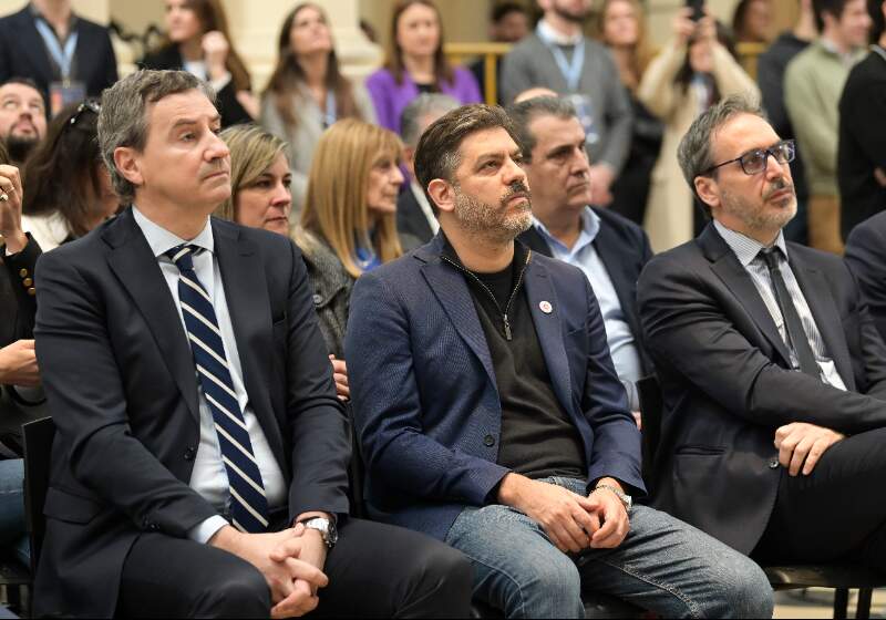 El acto se realizó en La Plata con participación de autoridades judiciales, fiscales y apoderados de las fuerzas políticas.
