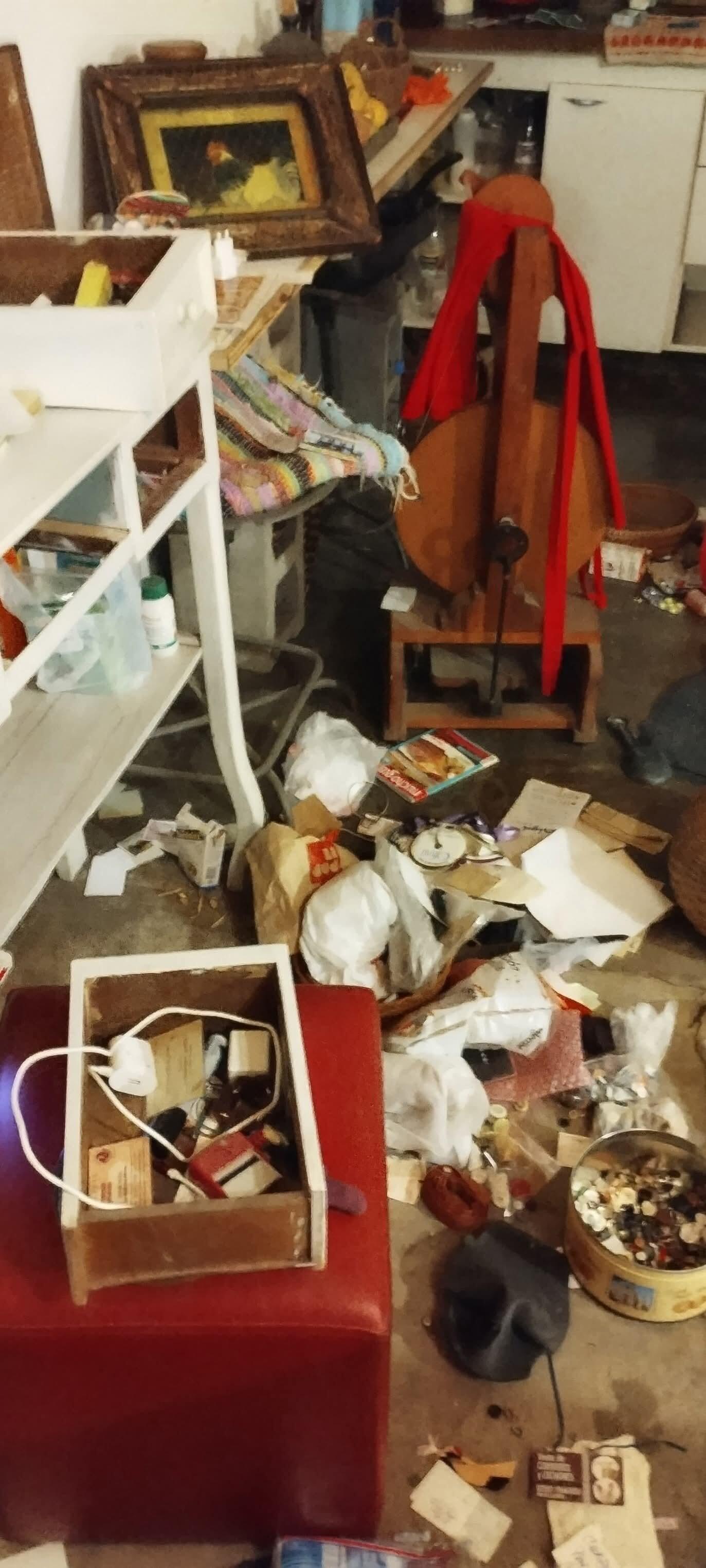 Robaron una vivienda en La Caleta y se llevaron un vehículo que es intensamente buscado