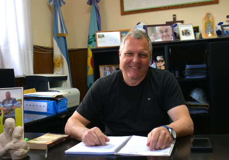 Se debe al viaje oficial del intendente Walter Wischnivetzky a California, Estados Unidos, en el marco del Foro de Resiliencia Urbana Transfronteriza.