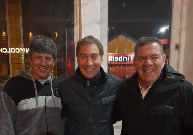 El candidato a diputado nacional recorrió la calle Güemes y envió un mensaje a los vecinos de Mar Chiquita acompañado de Sandro Untacle.