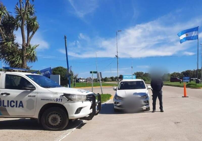 Se secuestraron vehículos sin documentación y se detectó una moto con restricción judicial. No hubo personas aprehendidas.