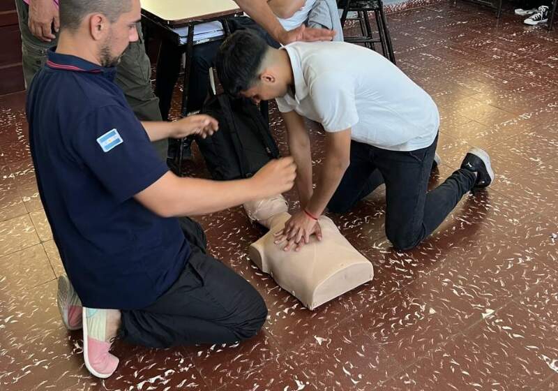 La jornada se desarrolló en General Pirán con participación de alumnos y coordinación de la obstetra y profesora Lucrecia Alonso.