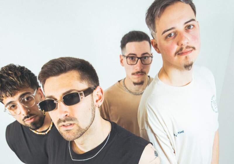 La banda marplatense lanzó su debut discográfico tras dos años de trabajo. El material ya está disponible en todas las plataformas digitales.