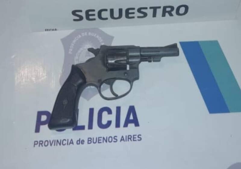  La Fiscalía de Flagrancia caratuló la causa como “amenazas calificadas” y “tenencia ilegal de arma de fuego”.