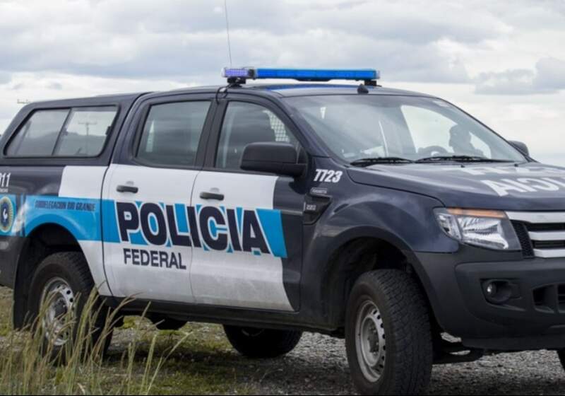 La causa se inició por el matrimonio de un ciudadano egipcio en la ciudad en 2022. Hubo operativos en Mar del Plata y CABA.