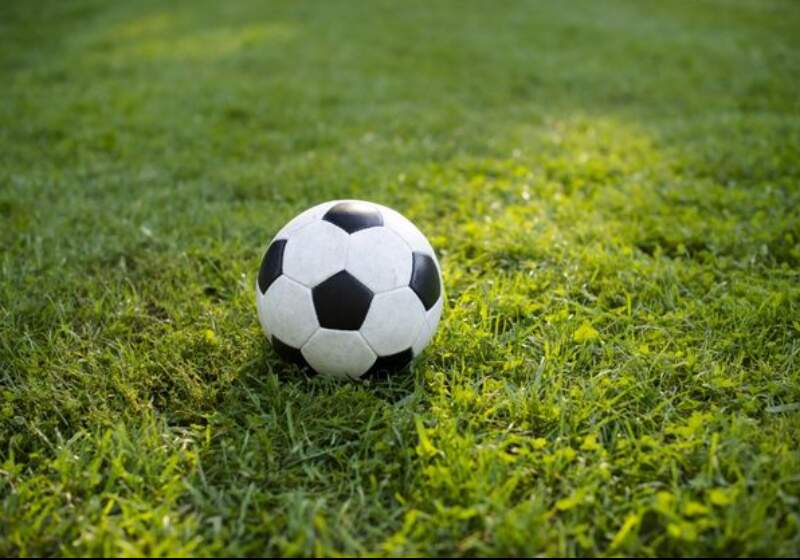 Se jugó la octava fecha y tres equipos mantienen pueden consagrarse en la etapa regular del Clausura de futbol.