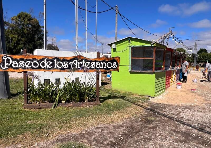 Se trata de areas de pintura, reacondicionamiento y puesta en valor en la Rotonda del Viejo Contrabandista.