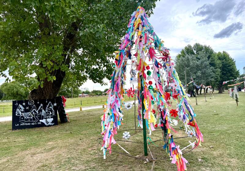 El equipo educativo avanzó con la ornamentación del espacio ubicado sobre el Boulevard San Martín, cuya inauguración será el 12 de diciembre a las 19.