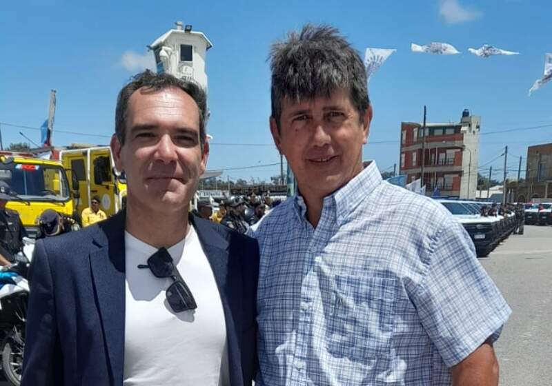 El intendente de General Pueyrredón dejó el palco tras las críticas del gobernador bonaerense dirigentes del PRO.