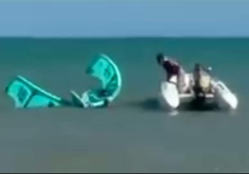 El equipo del Operativo de Seguridad  en Playas asistió a un hombre que practicaba wingfoil en Balneario Parque Mar Chiquita y quedó a la deriva por falta de viento.