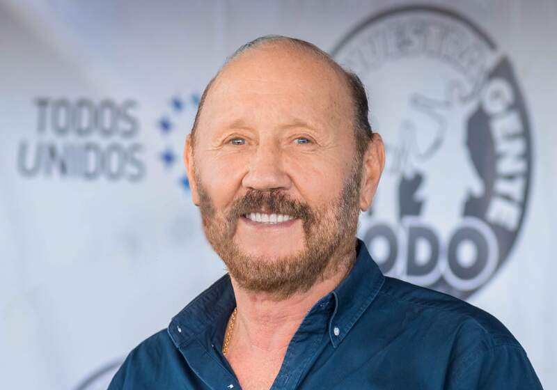 El gobernador de Formosa visitó las playas de Mar Chiquita y compartió una cena con un grupo de allegados antes de viajar a Mar del Plata.