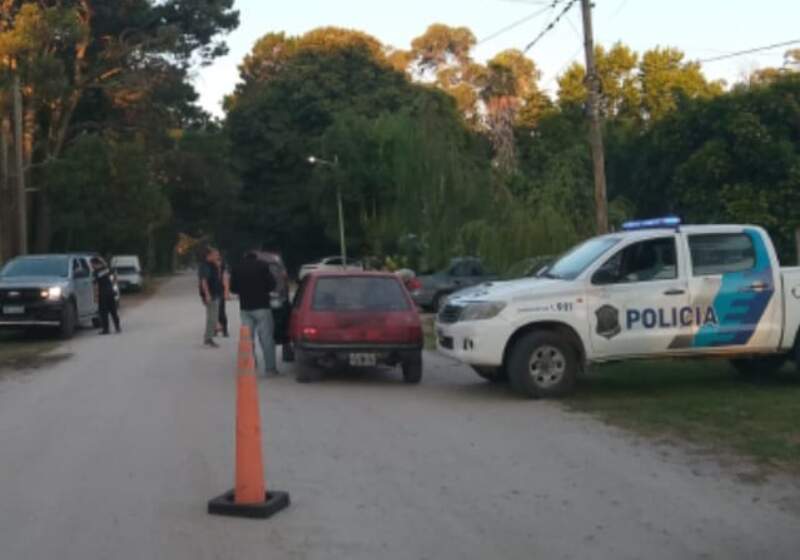 La Policía Comunal con personal de la Comisaría 2da y el Operativo Sol a Sol, efectuó controles nocturnos con más de 120 personas identificadas y la clausura de un local.