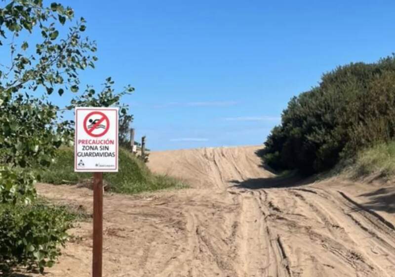 La Jefatura del Operativo de Seguridad en Playas advirtió por la desaparición de señalizaciones esenciales y solicitó evitar su remoción.