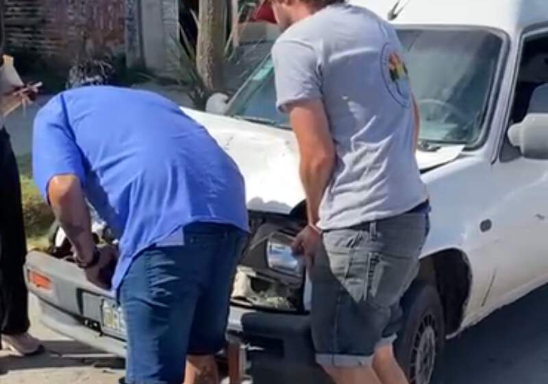  El impacto no dejó heridos y el tránsito permaneció interrumpido por algunos minutos..