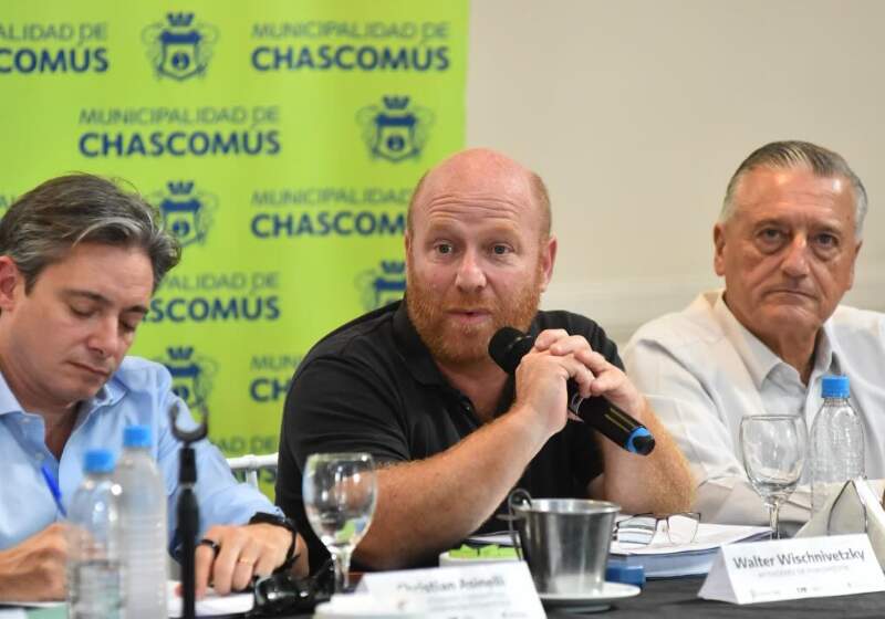 El intendente formó parte de una jornada de trabajo en Chascomús junto a jefes comunales de la provincia.