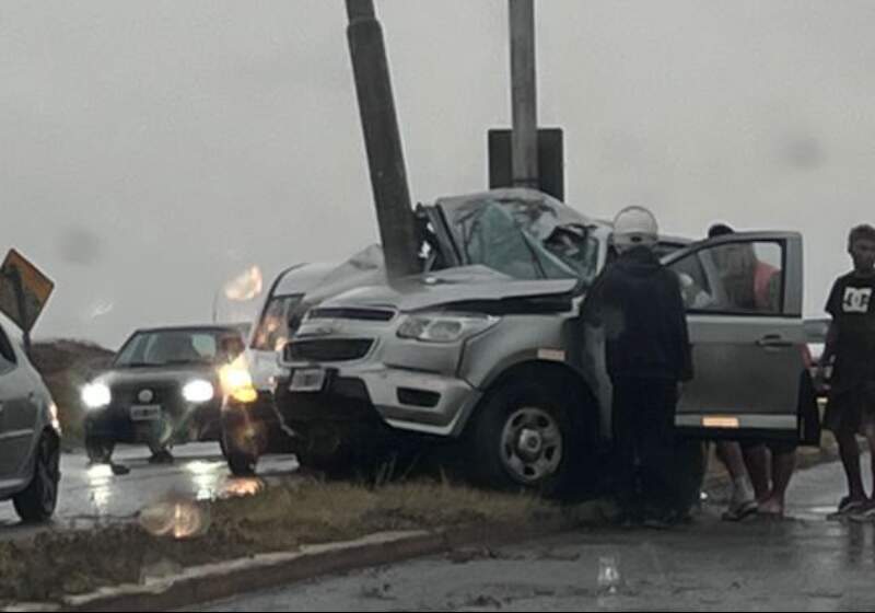 Ocurrió este lunes por la tarde a la altura del Regimiento, en medio del fuerte temporal que afectó la zona.