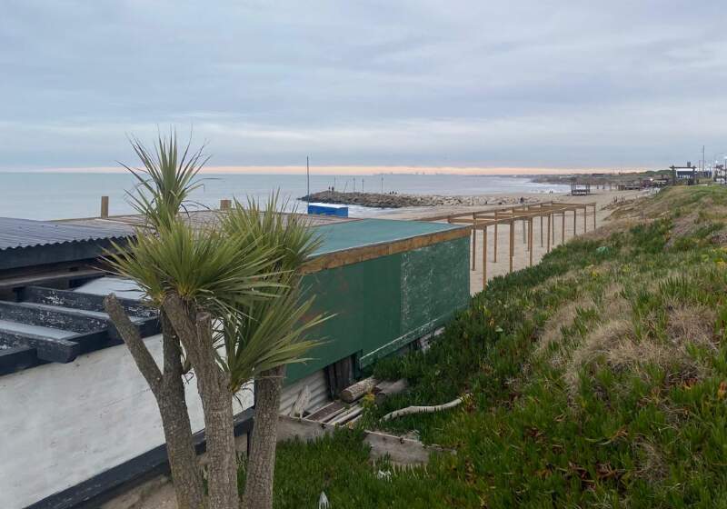 El SMN anticipó ráfagas de hasta 80 km/h y probabilidad de chaparrones durante la noche.