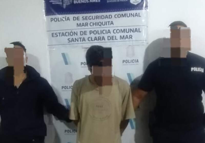 Personal de la Comisaría 2da de Santa Clara lo aprehendió y fue trasladado a la cárcel de Batán. Tenía un cuchillo con el que amenazó a un policía. 