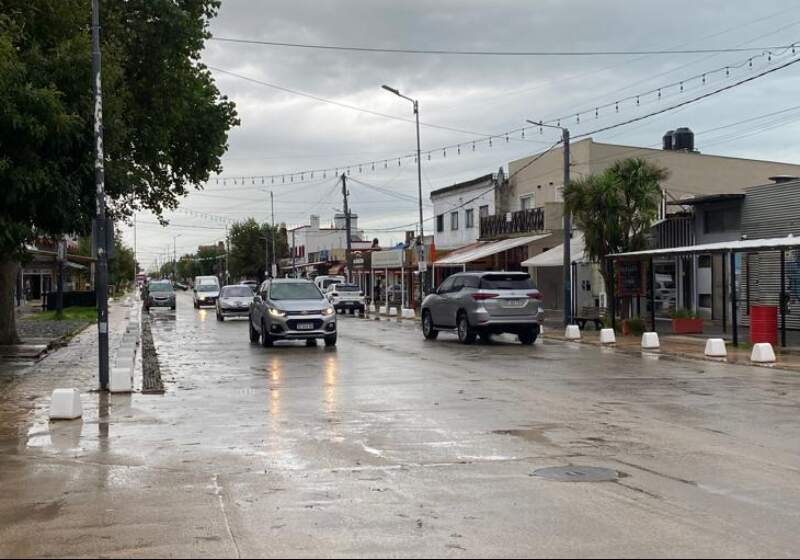 La Municipalidad extendió la medida a toda la jornada ante el alerta vigente, que prevé tormentas fuertes.