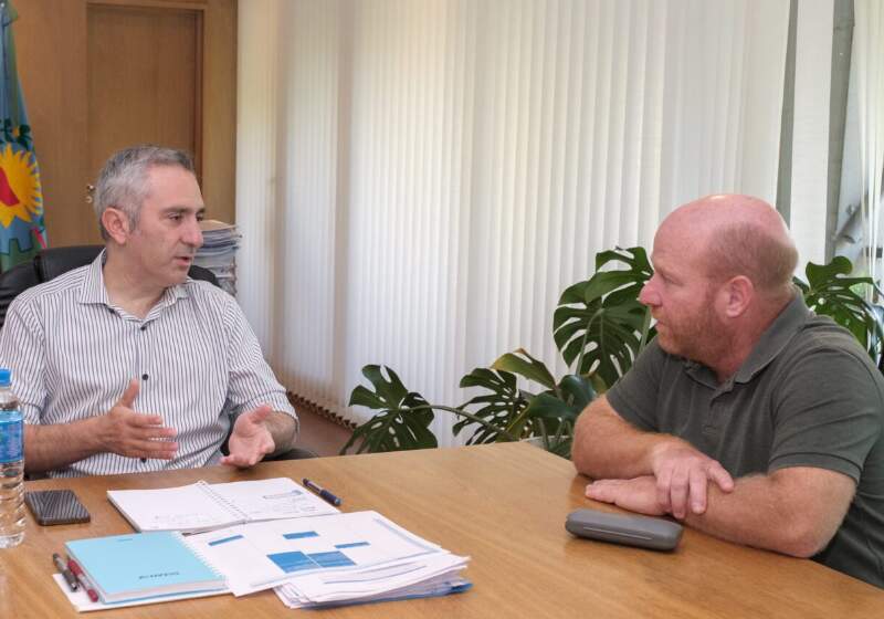 El intendente visitó al Ministro bonaerense para "repasar los avances de los programas y obras que se vienen desarrollando" en Mar Chiquita. 