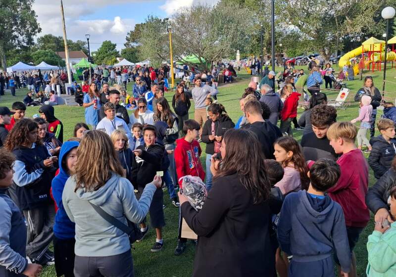 El evento abrió el calendario anual en Mar de Cobo con tres jornadas de actividades, productores locales y gran acompañamiento del público.
